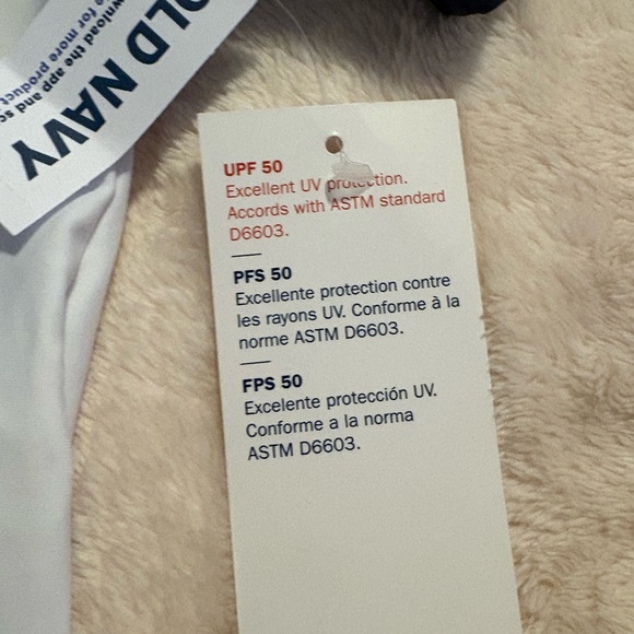 Old Navy White UPF 50 Garment - Picture 2 of 5